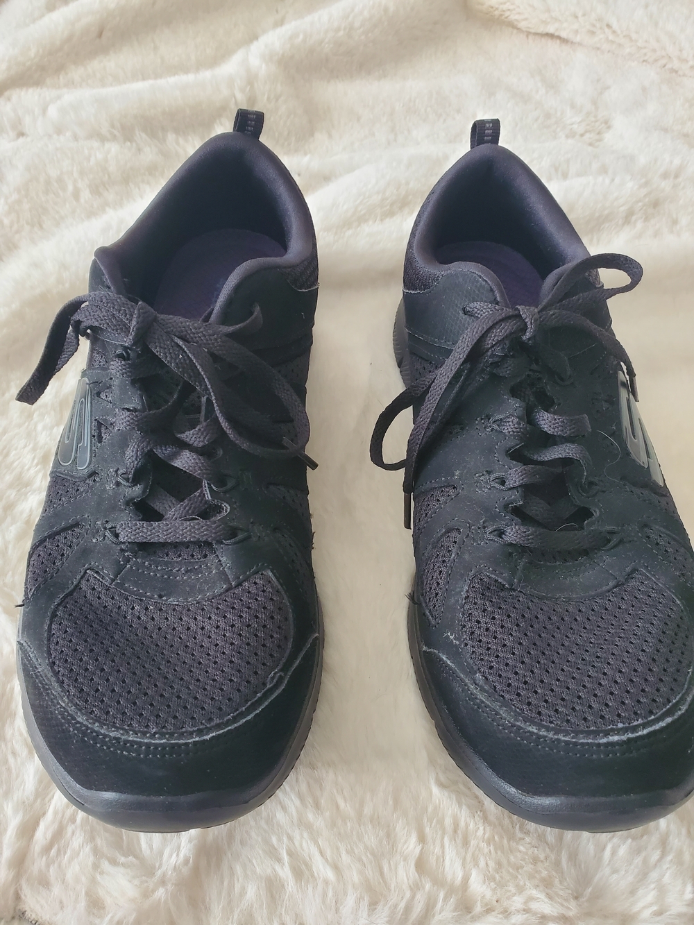Skechers Black Lace-Up Athletic Sneakers